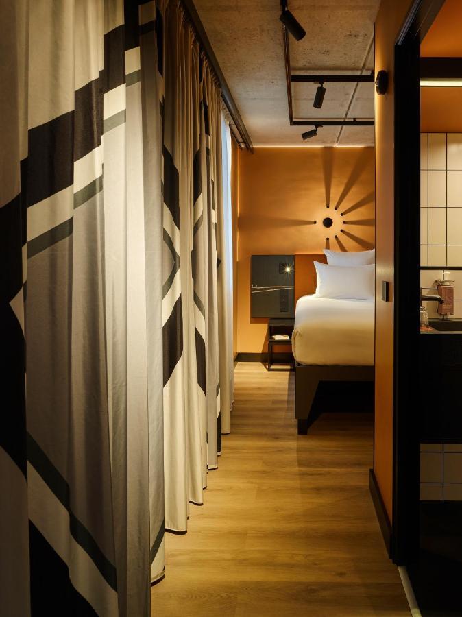 Tribe Paris Saint Ouen Hotel Exterior photo