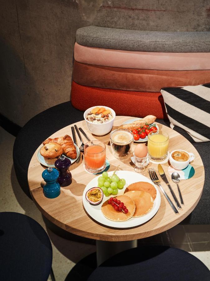 Tribe Paris Saint Ouen Hotel Exterior photo