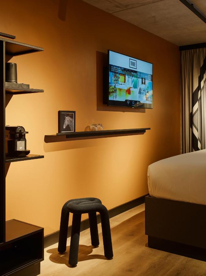 Tribe Paris Saint Ouen Hotel Exterior photo